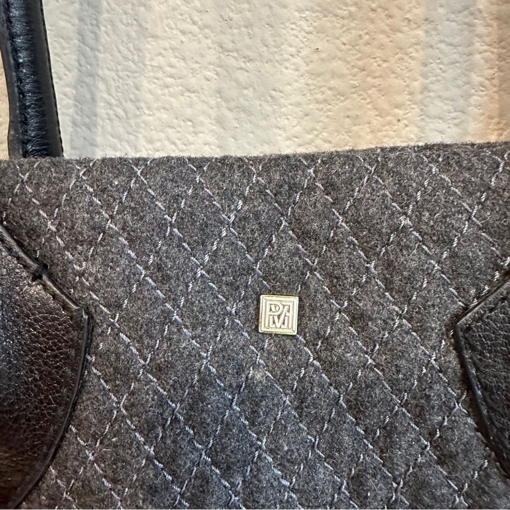 Pour La Victoire | extra large black quilted wool and leather trapeze bag tote - Picture 3 of 11